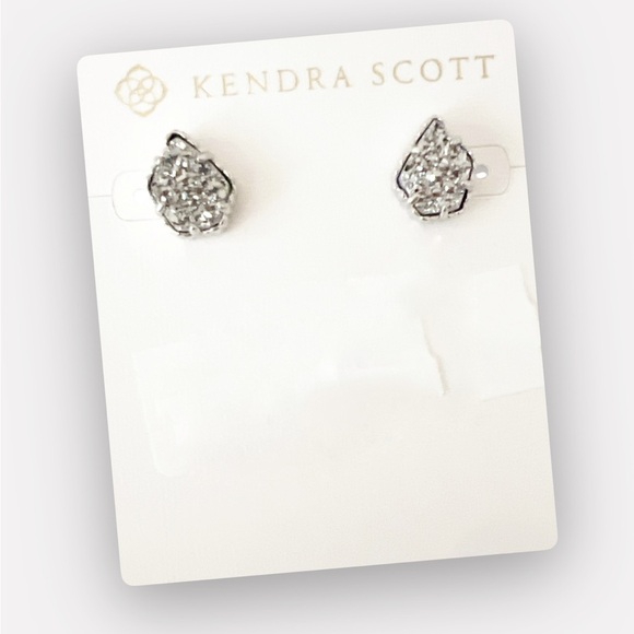 NWT Kendra Scott Tessa
Rhodium Drusy Stud Earrings. - Picture 4 of 4